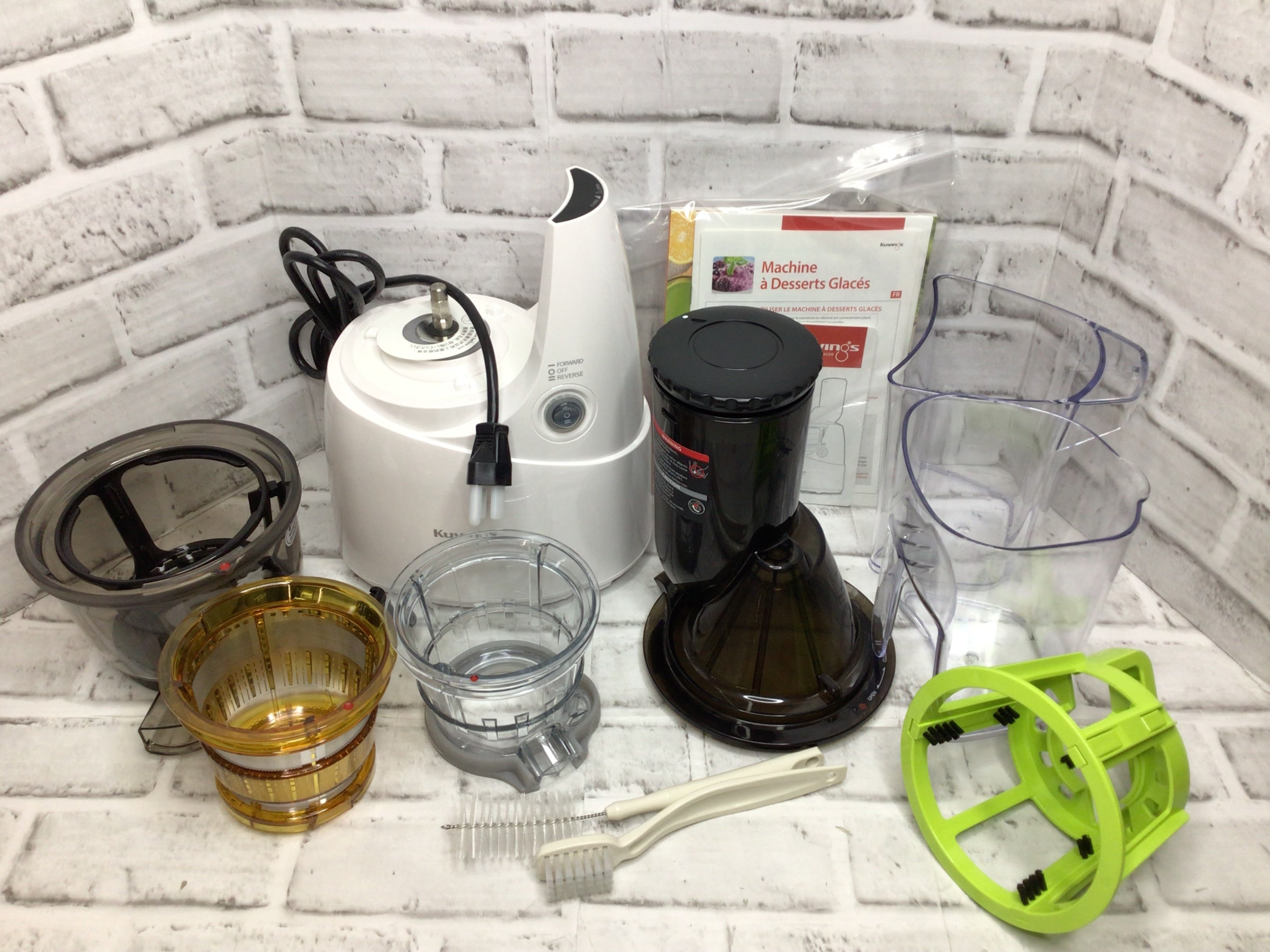 Kuvings Whole Slow Juicer - White B6000W **OPEN BOX NEVER USED** (8171688591598)
